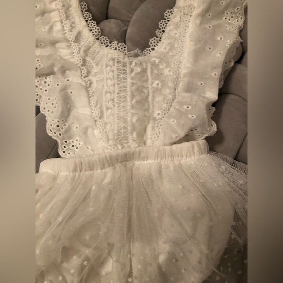 Beautiful Scalloped Romper for baby - Picture 5 of 7